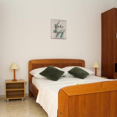 Apartments Marina Sveti Filip i Jakov Εξωτερικό φωτογραφία