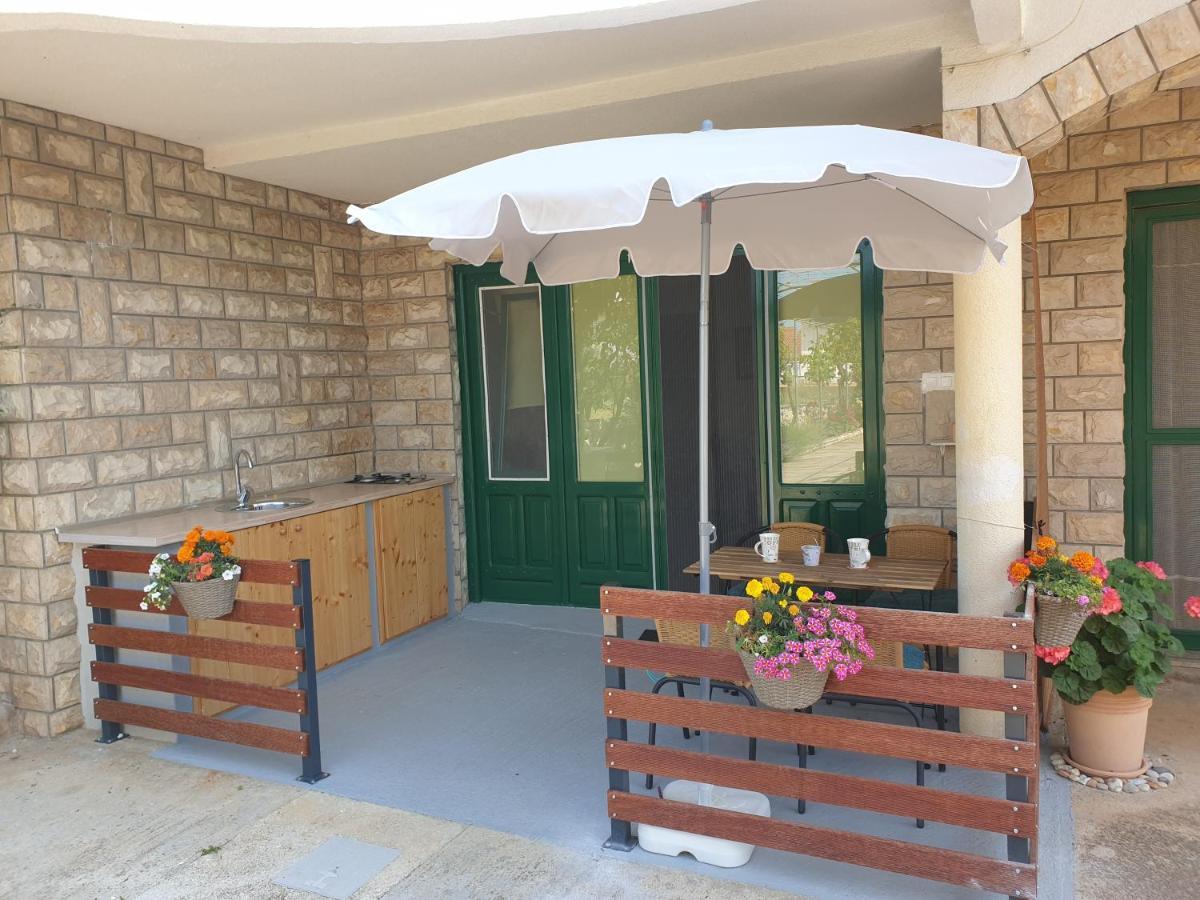 Apartments Marina Sveti Filip i Jakov Εξωτερικό φωτογραφία