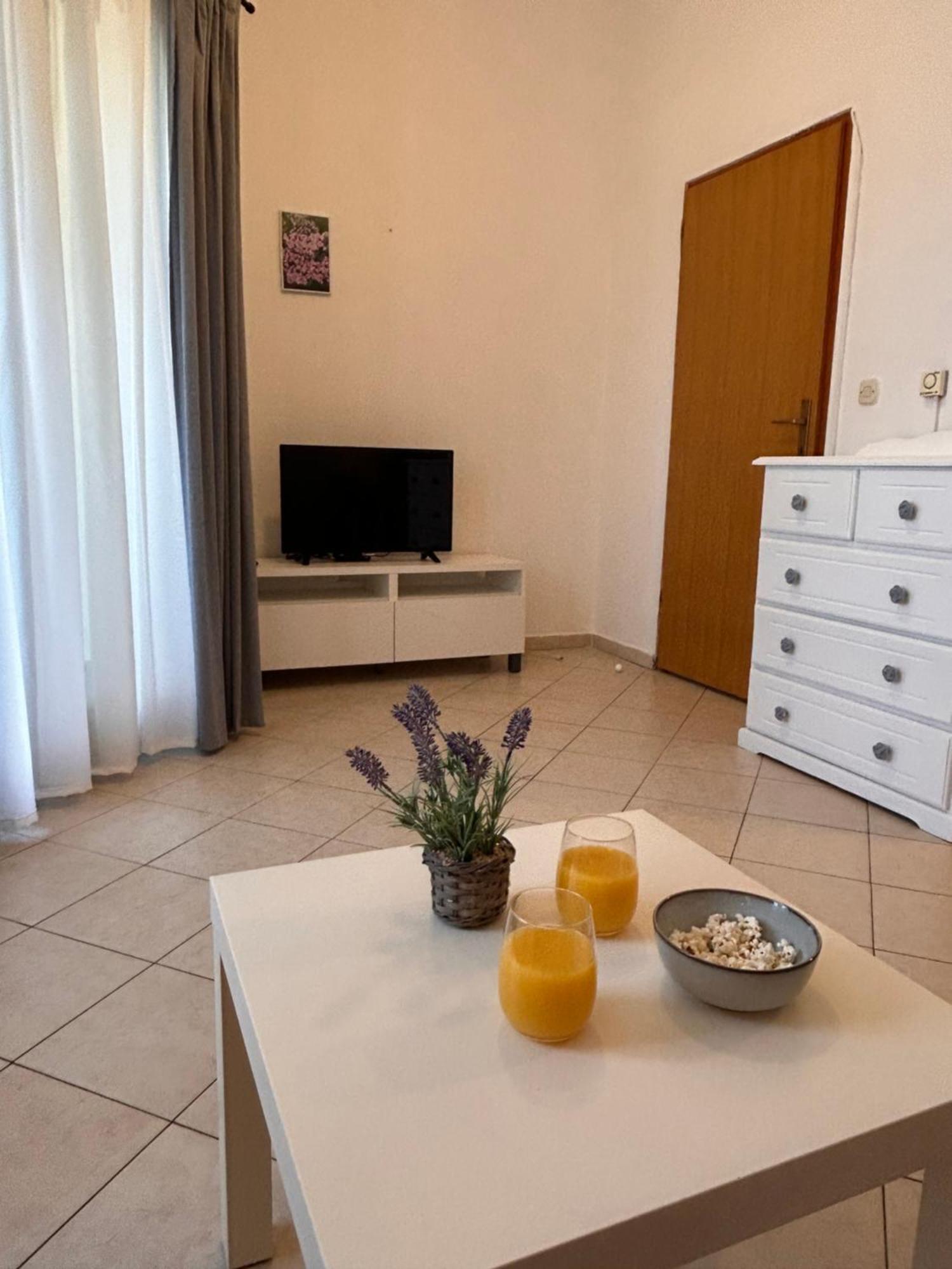 Apartments Marina Sveti Filip i Jakov Εξωτερικό φωτογραφία