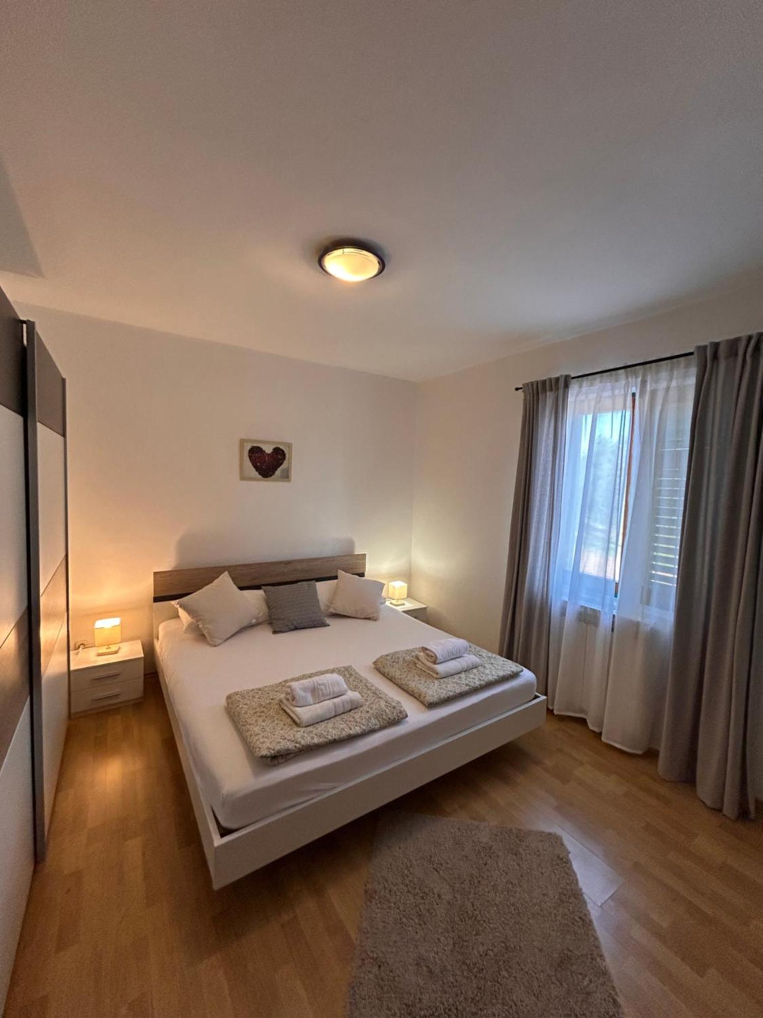 Apartments Marina Sveti Filip i Jakov Εξωτερικό φωτογραφία